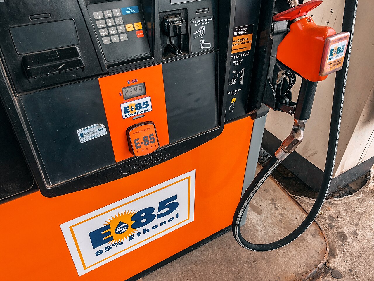 Surtidor de combustible, la metáfora detrás del 'gas' que cobran las blockchains